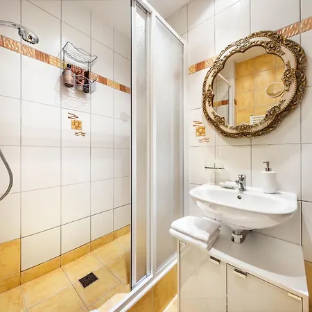 Apartments Dlouha 93 Cesky Krumlov Exterior photo