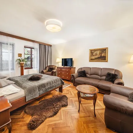Apartments Dlouha 93 Cesky Krumlov Exterior photo